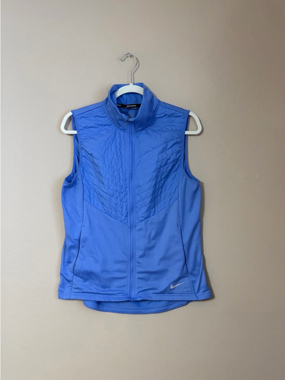 Nike Essential Filled Women's Running Vest Blue CU3306-478